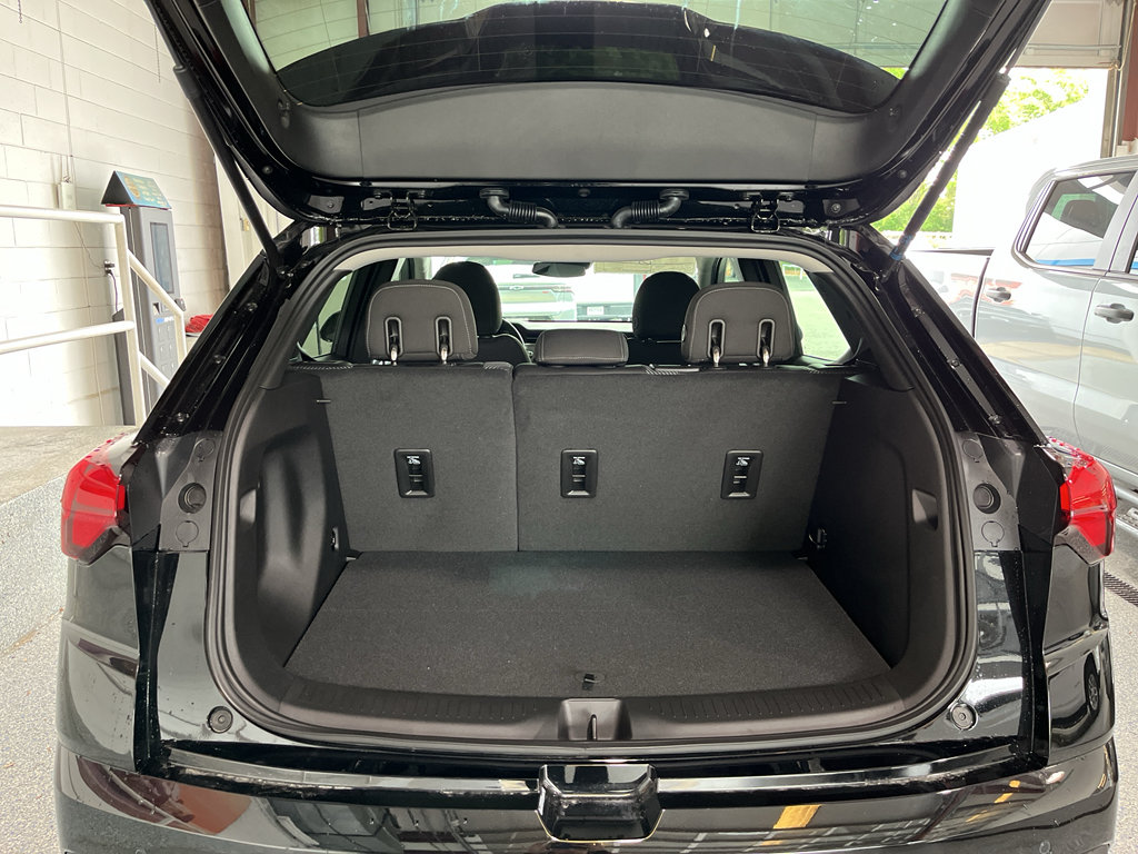 New 2027 Chevrolet Bolt LT FWD image 8