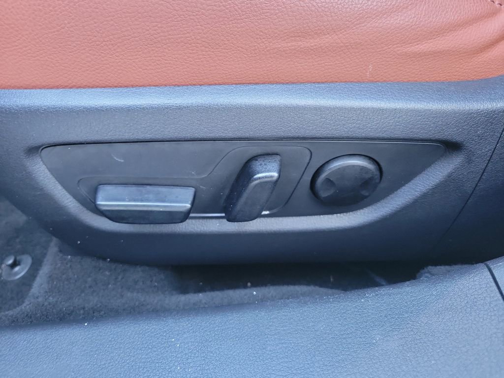 Used 2024 MAZDA CX-30 Carbon image 26