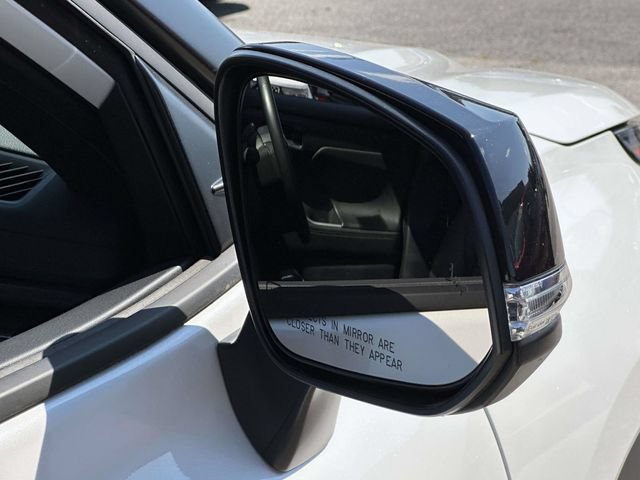 Used 2024 Toyota Highlander XSE AWD/4WD image 29