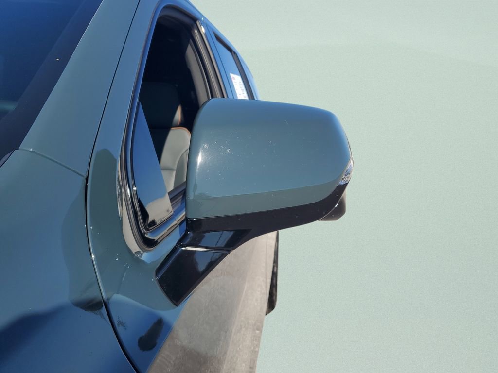 Used 2025 GMC Yukon AT4 w/ AT4 Premium Package image 11