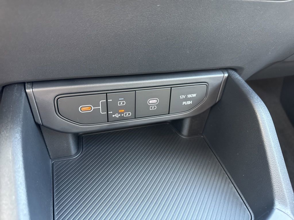 New 2026 Kia K4 LXS image 5