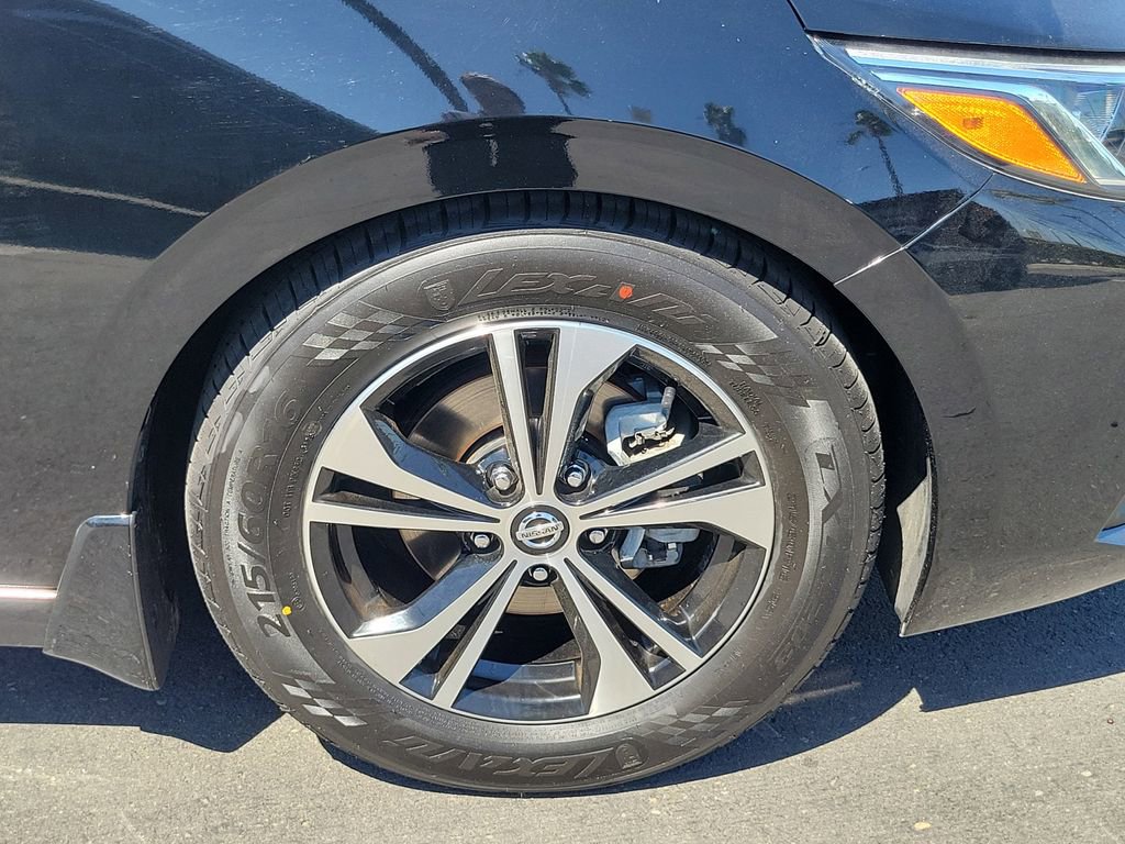 Used 2020 Nissan Sentra SV image 5