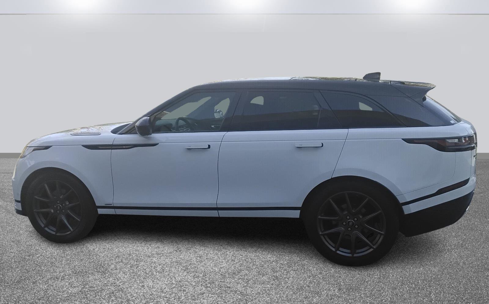 Used 2021 Land Rover Range Rover Velar R-Dynamic S image 6