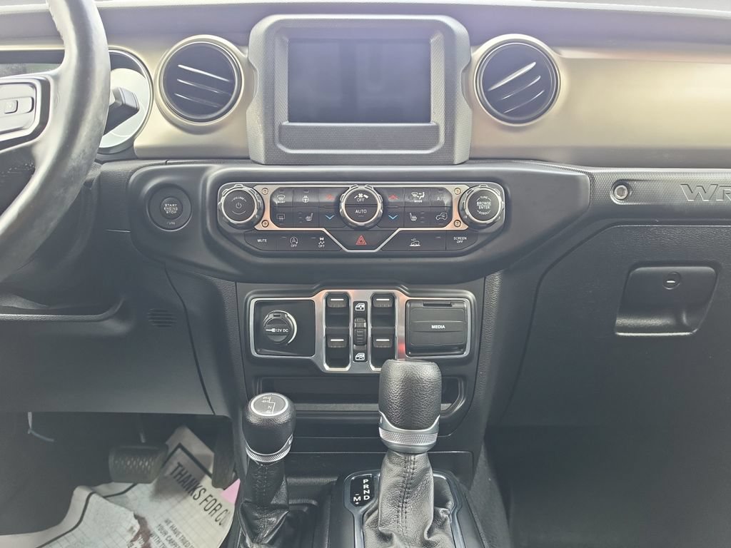 Used 2021 Jeep Wrangler Unlimited Sport AWD/4WD image 12