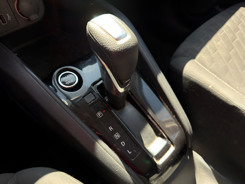 Certified 2022 Nissan Kicks S FWD image 24
