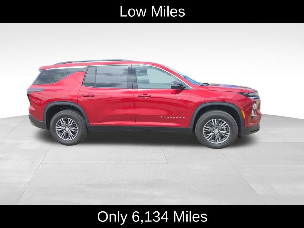 Used 2025 Chevrolet Traverse LT w/ Driver Confidence Package AWD/4WD video 2