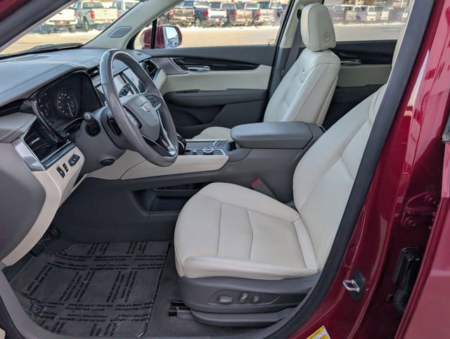 Used 2020 Cadillac XT6 Premium Luxury image 2