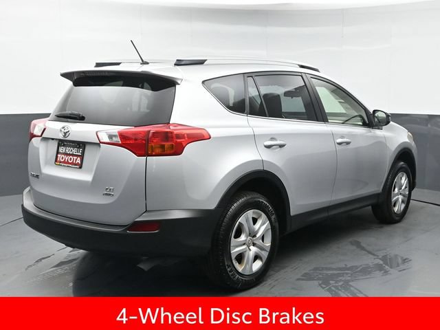 Used 2014 Toyota RAV4 LE AWD/4WD image 7