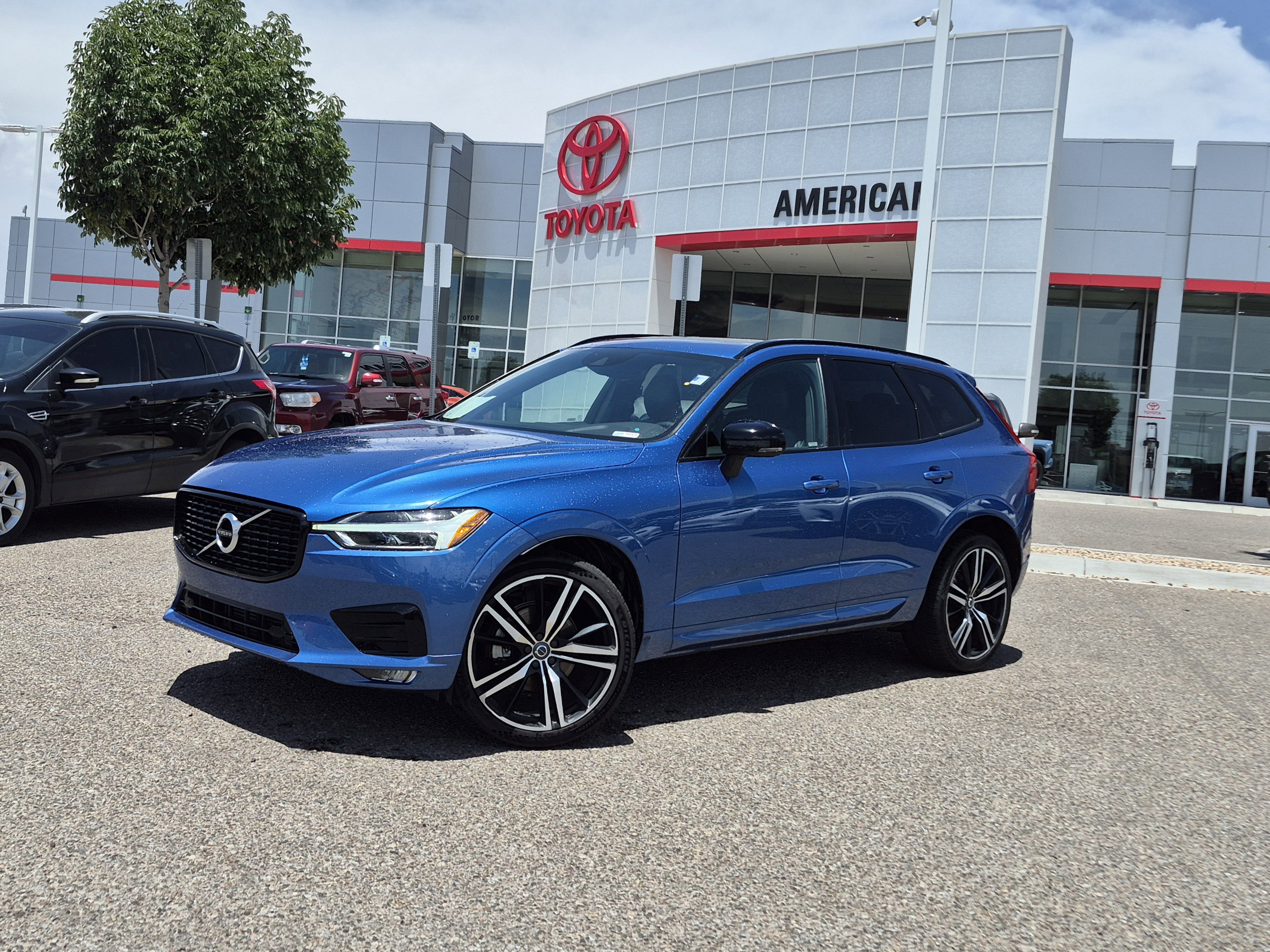 Used 2021 Volvo XC60 T5 R-Design AWD/4WD image 1