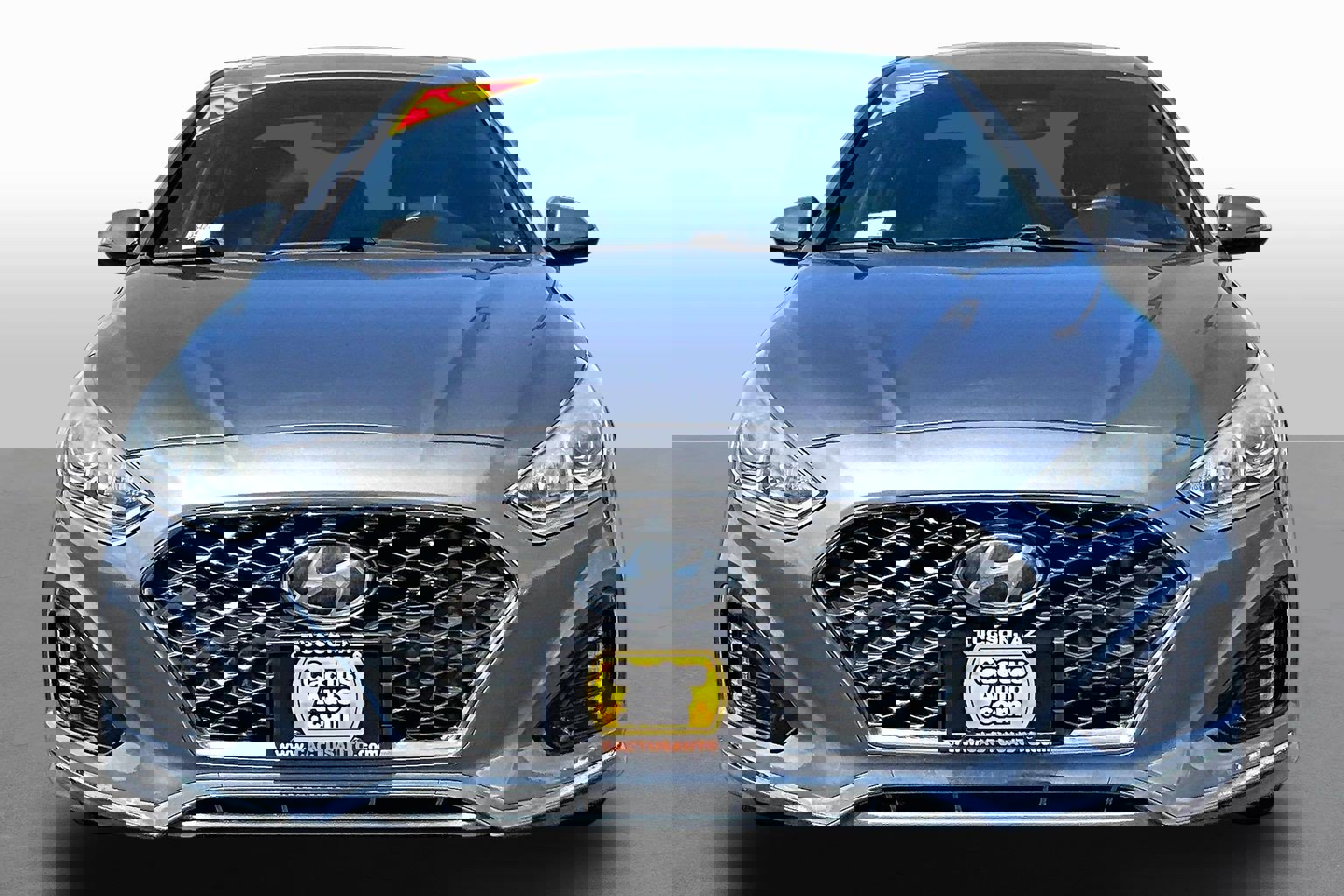 Used 2018 Hyundai Sonata Sport FWD image 2