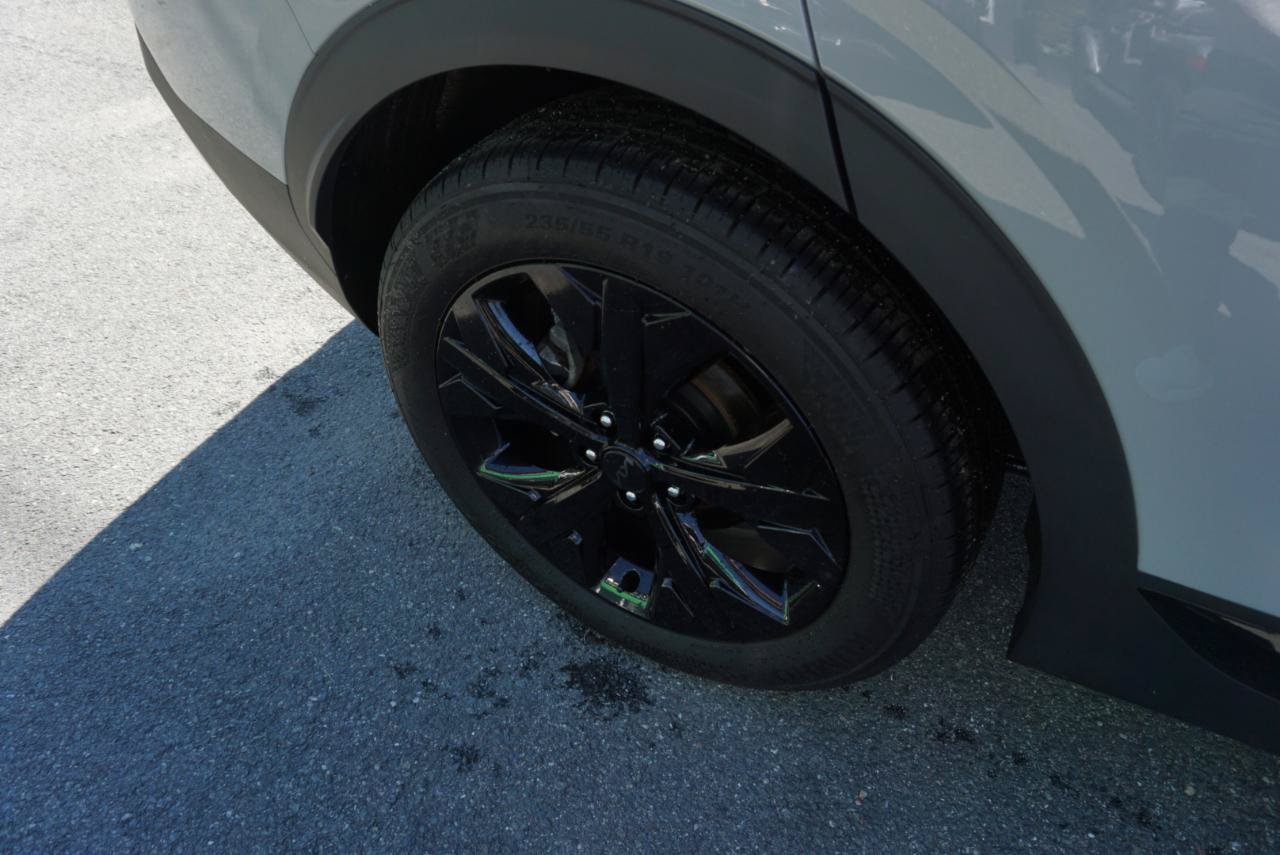 Used 2025 Kia Sportage X-Line AWD/4WD image 5