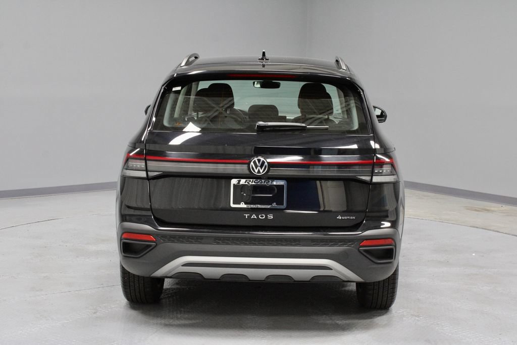 Used 2025 Volkswagen Taos S AWD/4WD image 11