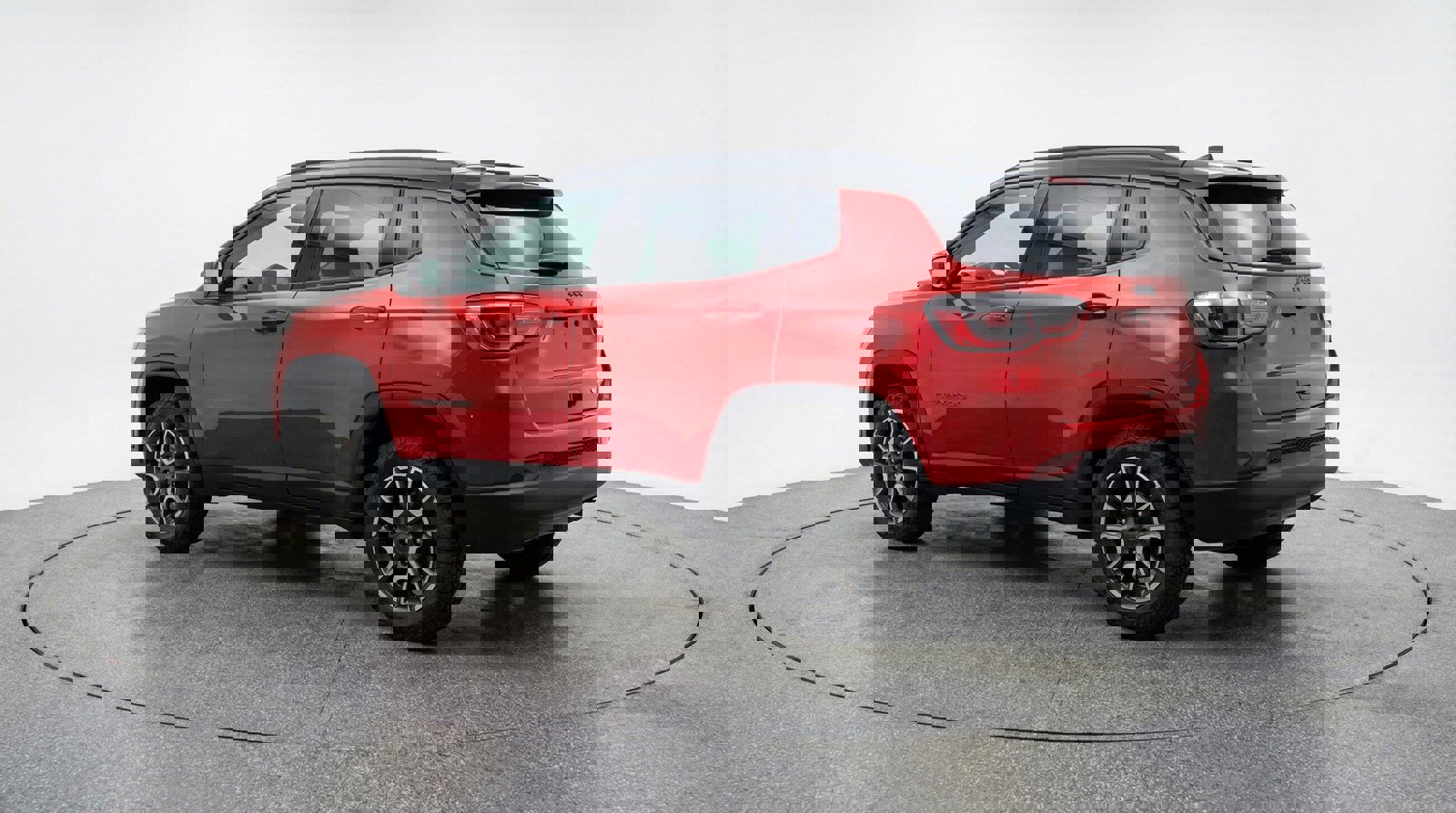 Used 2025 Jeep Compass Trailhawk image 5