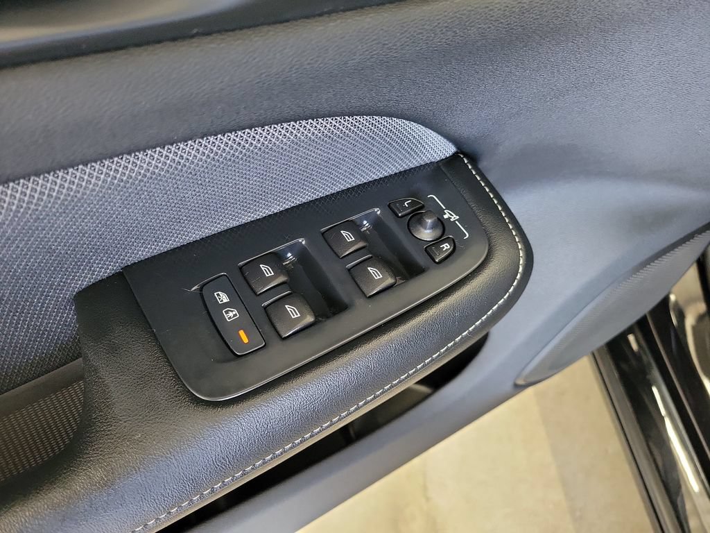 Used 2024 Volvo S60 B5 Plus w/ Climate Package FWD image 21