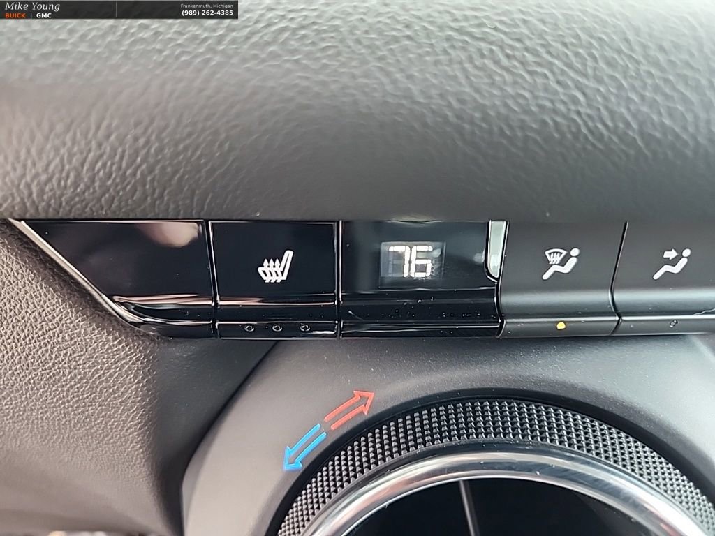 Used 2023 Chevrolet Blazer LT w/ Convenience Package image 24