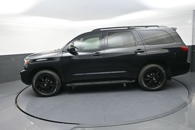 Used 2020 Toyota Sequoia TRD Sport w/ TRD Sport Premium Package image 4