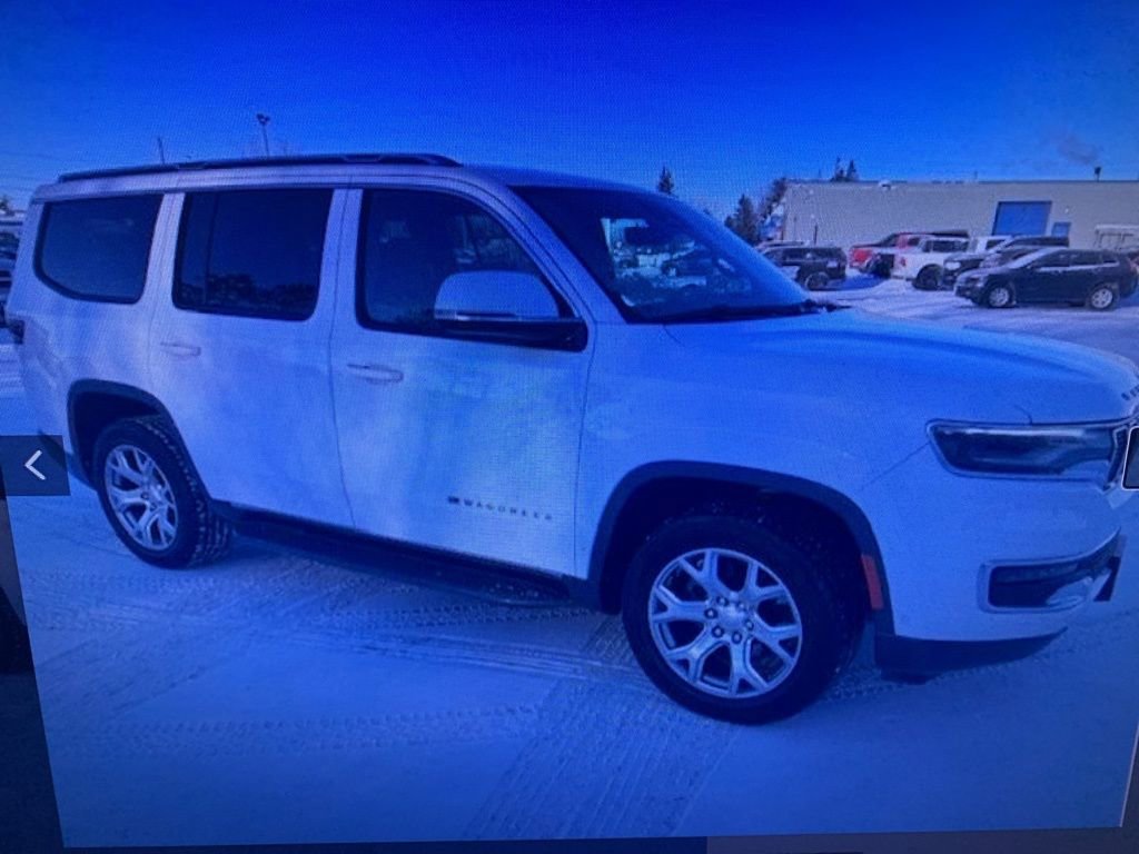 Used 2022 Jeep Wagoneer Series II image 12