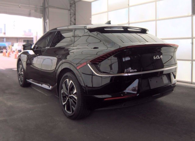 Certified 2023 Kia EV6 Wind w/ Wind Technology Package RWD image 5
