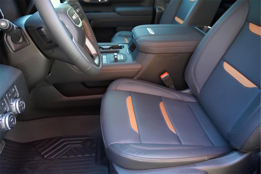 New 2026 GMC Sierra 2500 AT4 w/ AT4 Premium Plus Package image 7