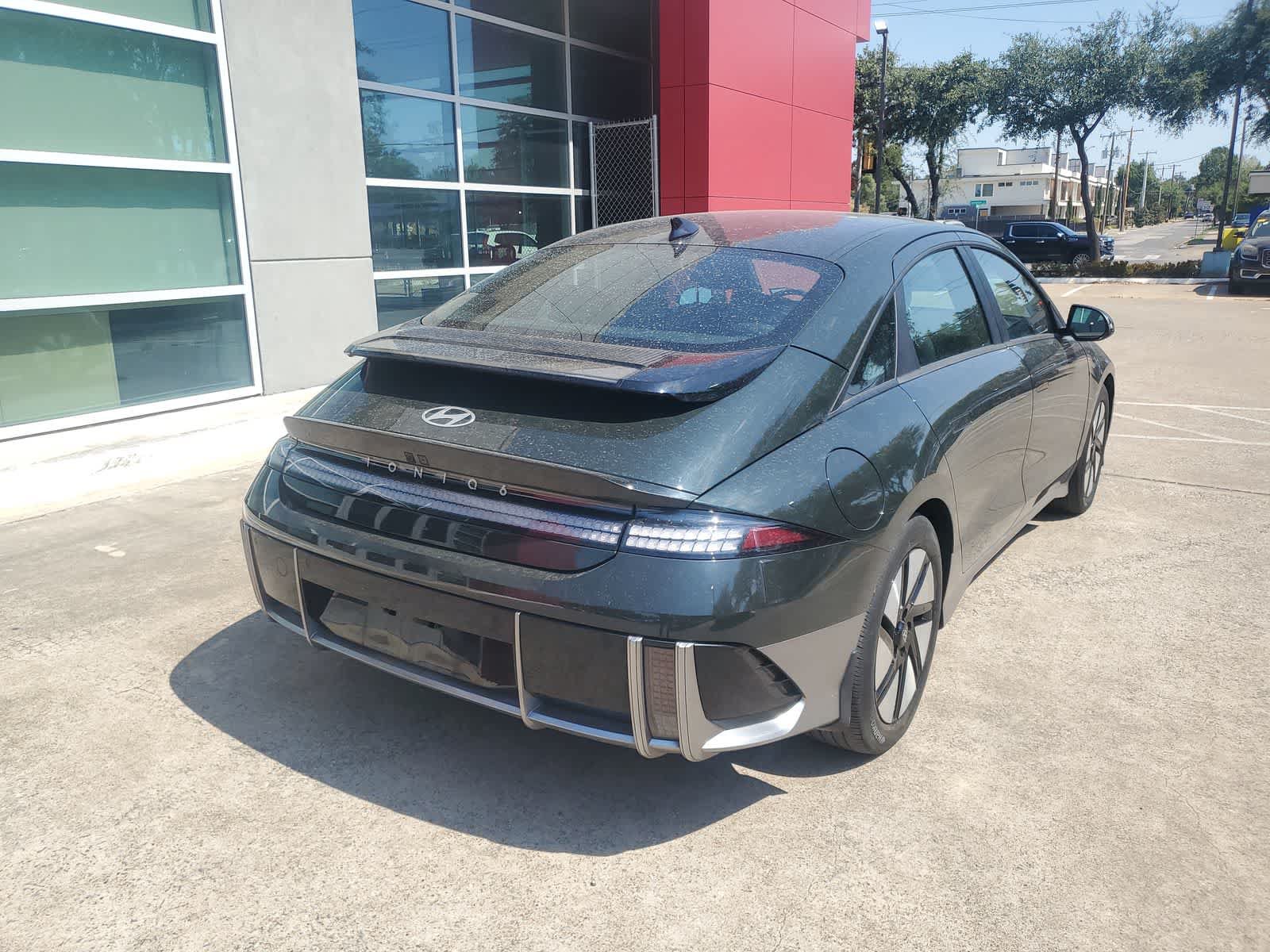 Used 2024 Hyundai Ioniq 6 SE RWD image 6