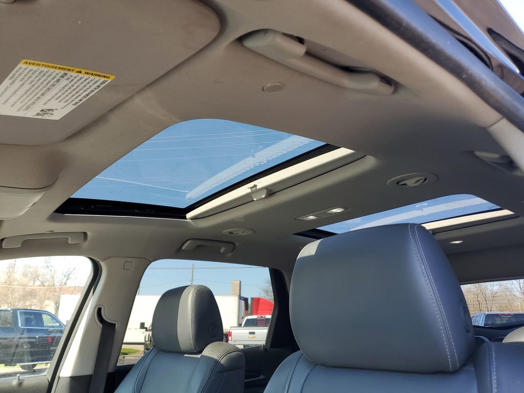 Used 2021 Buick Enclave Essence w/ Sport Touring Edition AWD/4WD image 18