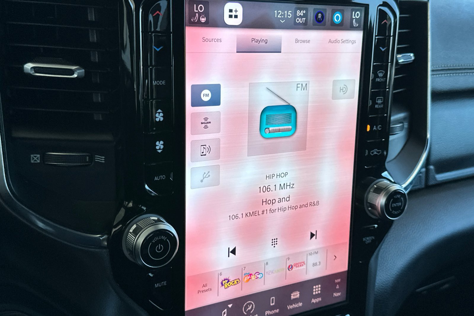 Used 2025 RAM 1500 Laramie image 28