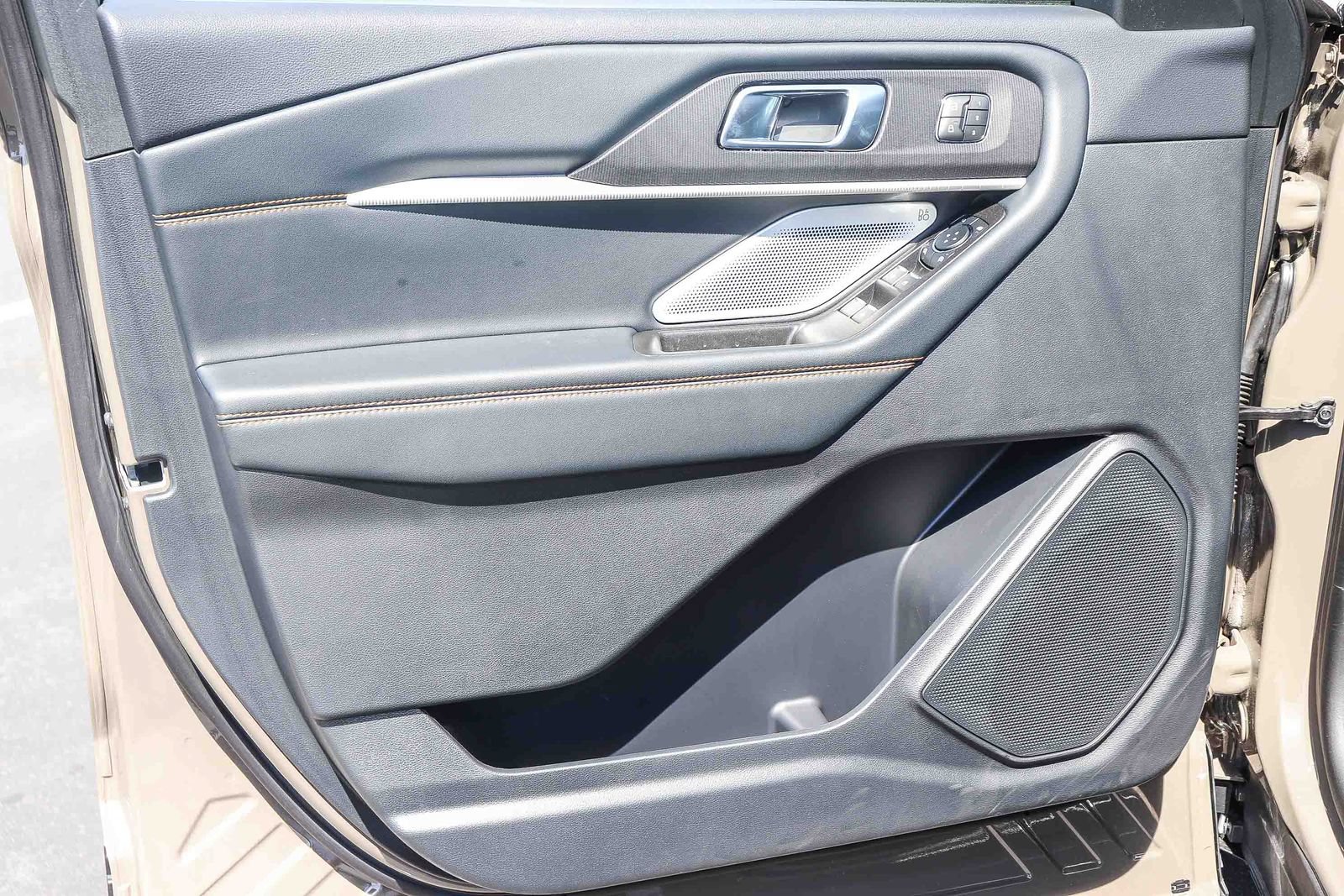 New 2026 Ford Explorer Tremor w/ Tremor Ultimate Package AWD/4WD image 23
