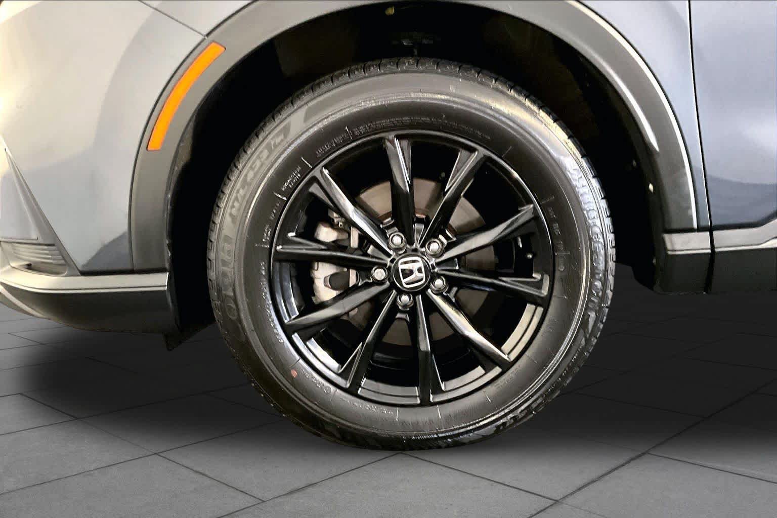 Used 2024 Honda CR-V Sport image 11