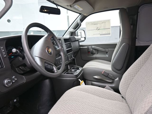 New 2026 Chevrolet Express 2500 w/ Driver Convenience Package image 8