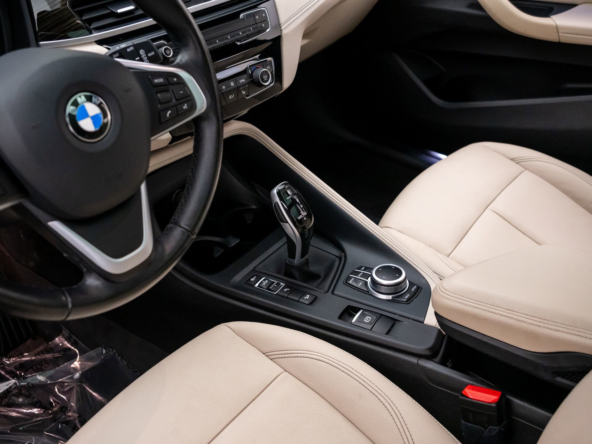 Used 2020 BMW X1 xDrive28i w/ Premium Package AWD/4WD image 13