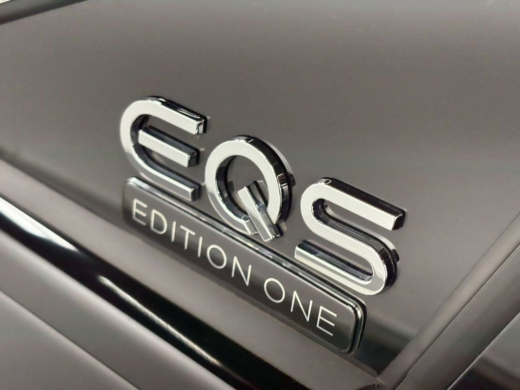 Used 2022 Mercedes-Benz EQS 580 4MATIC Sedan image 5