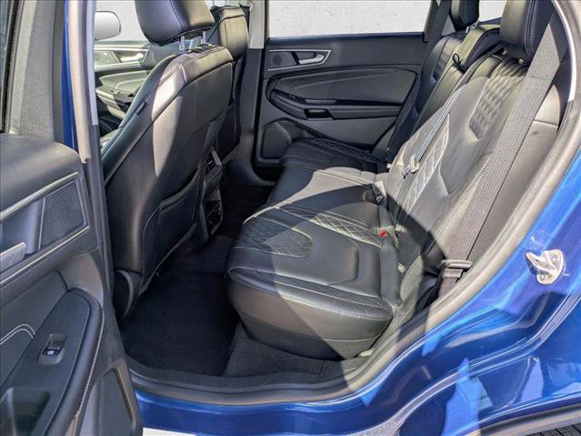 Used 2023 Ford Edge Titanium image 17