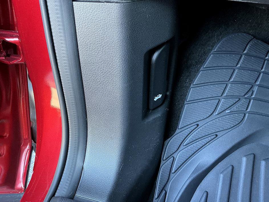 Certified 2023 Nissan Rogue Platinum w/ Platinum Premium Package image 16