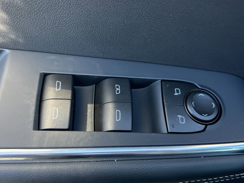 New 2026 GMC Acadia Elevation image 14