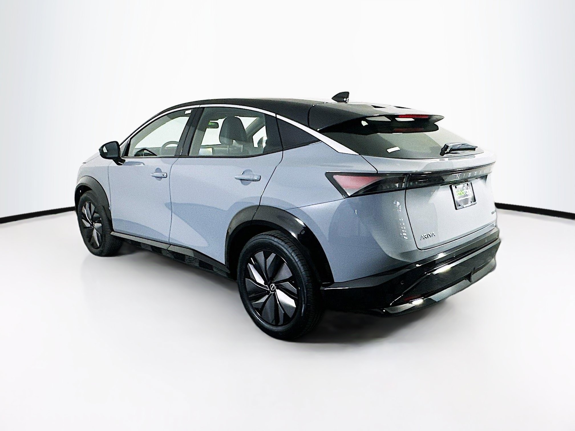Used 2024 Nissan Ariya FWD image 5