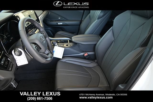 New 2026 Lexus TX 500h AWD image 14