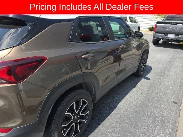 Used 2021 Chevrolet TrailBlazer ACTIV w/ Sun and Liftgate Package AWD/4WD image 15