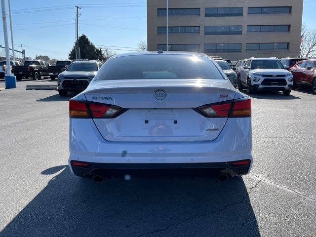 Used 2024 Nissan Altima 2.0 SR image 6