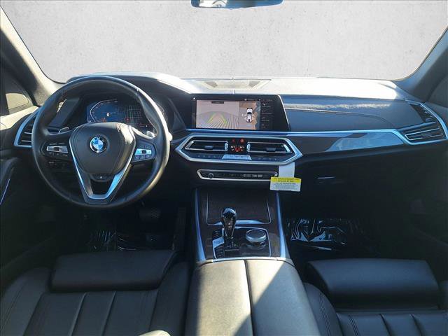Used 2022 BMW X5 xDrive40i w/ Parking Assistance Package image 17