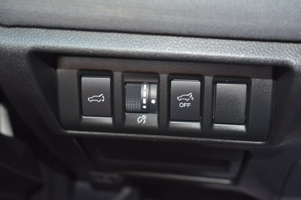 Used 2023 Subaru Outback Premium AWD/4WD image 17
