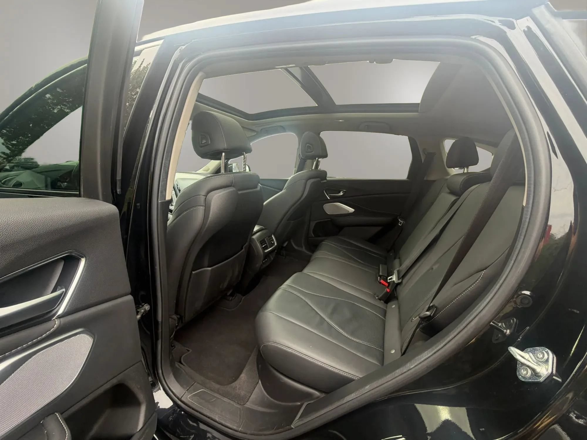 Used 2024 Acura RDX w/ Technology Package AWD/4WD image 15