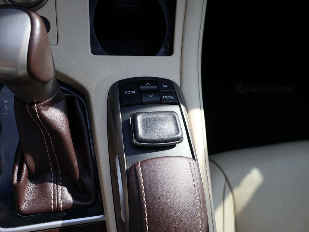 Used 2018 Lexus ES 350 w/ Luxury Package w/Wood Trim FWD image 27