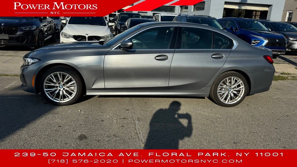 Used 2024 BMW 330i xDrive Sedan w/ Convenience Package image 2