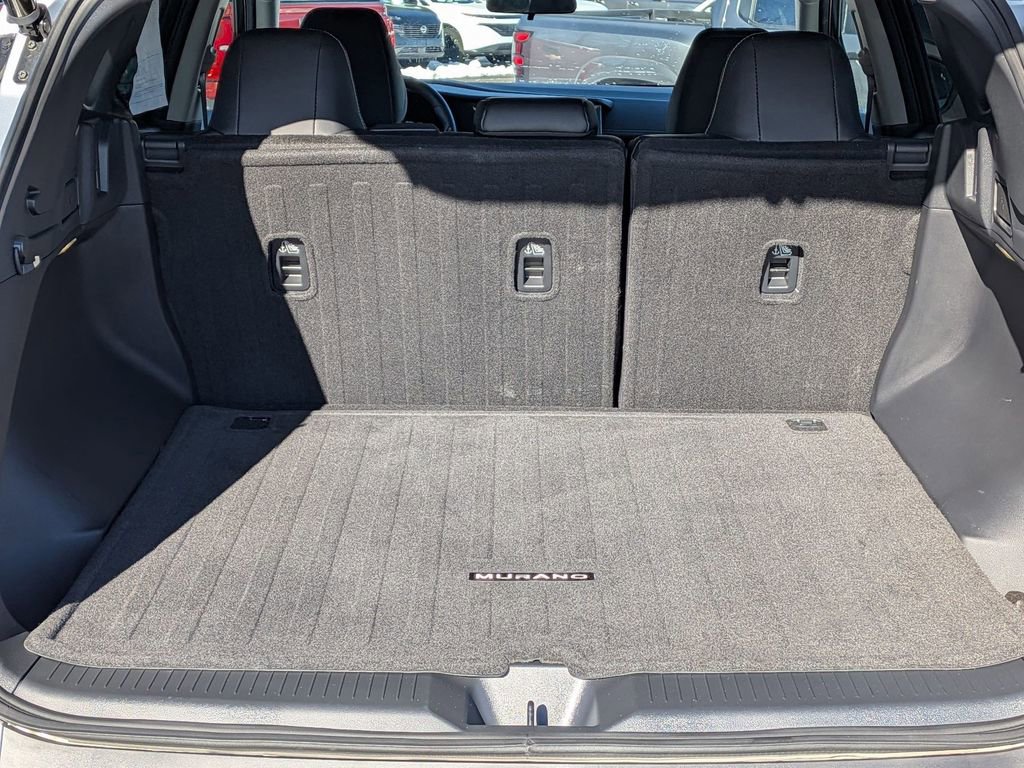 Certified 2025 Nissan Murano SV image 8