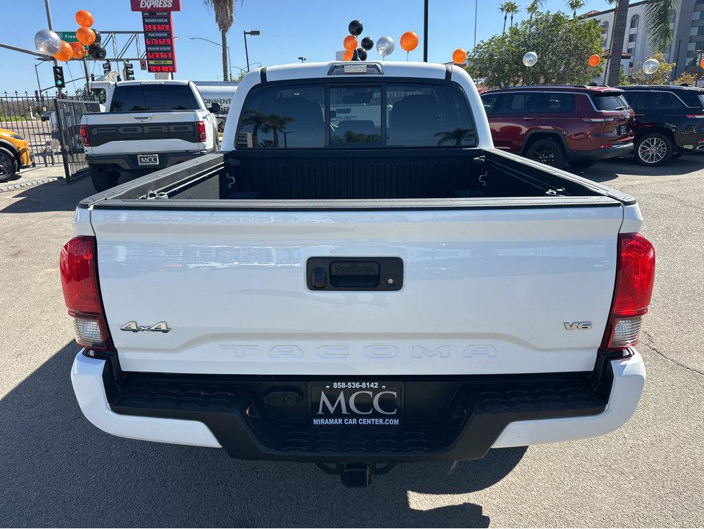 Used 2020 Toyota Tacoma SR AWD/4WD image 12