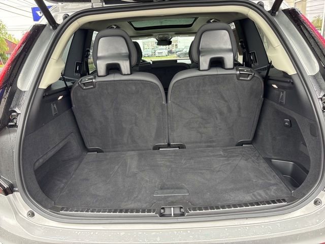 Used 2025 Volvo XC90 B6 Plus AWD/4WD image 12
