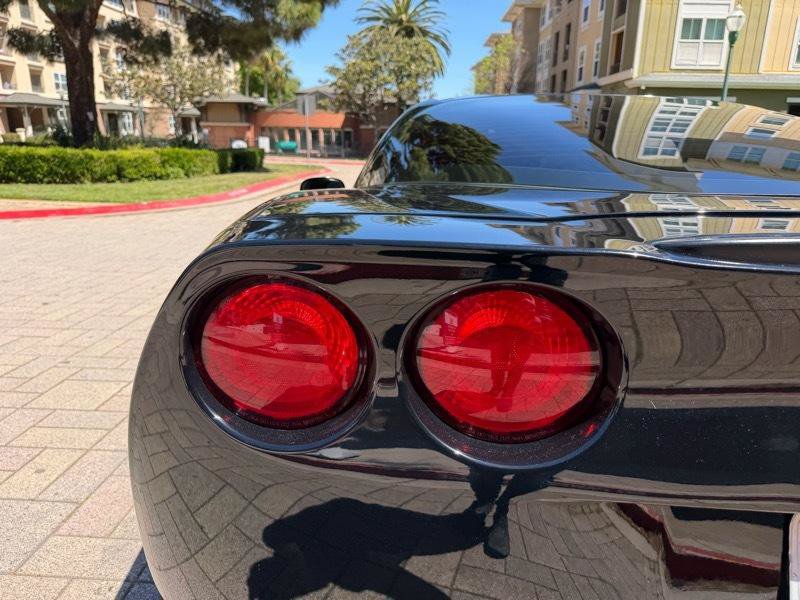 Used 2009 Chevrolet Corvette Coupe w/ Preferred Equipment Group RWD image 27