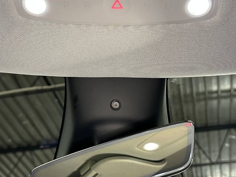 Used 2026 Tesla Model Y AWD image 38