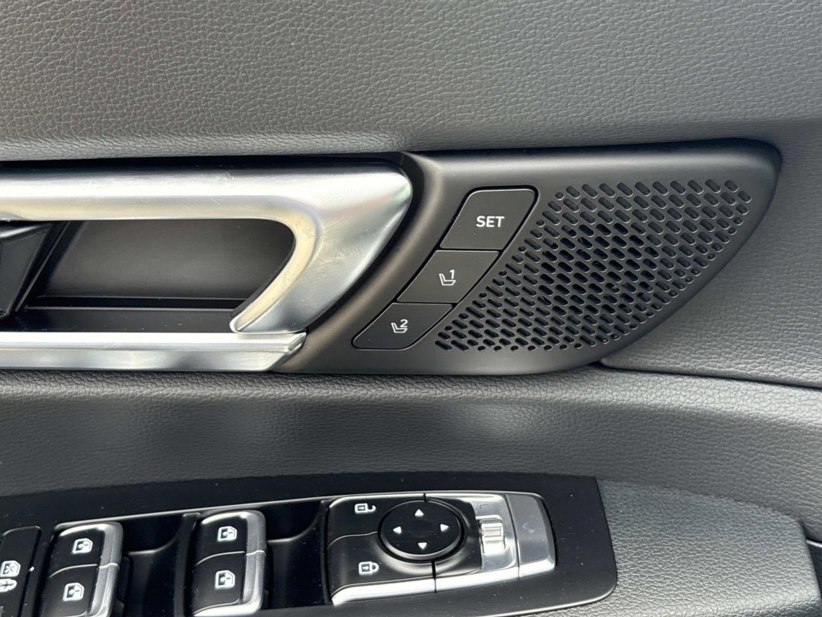 Used 2025 Kia Telluride SX Prestige X-Line image 26