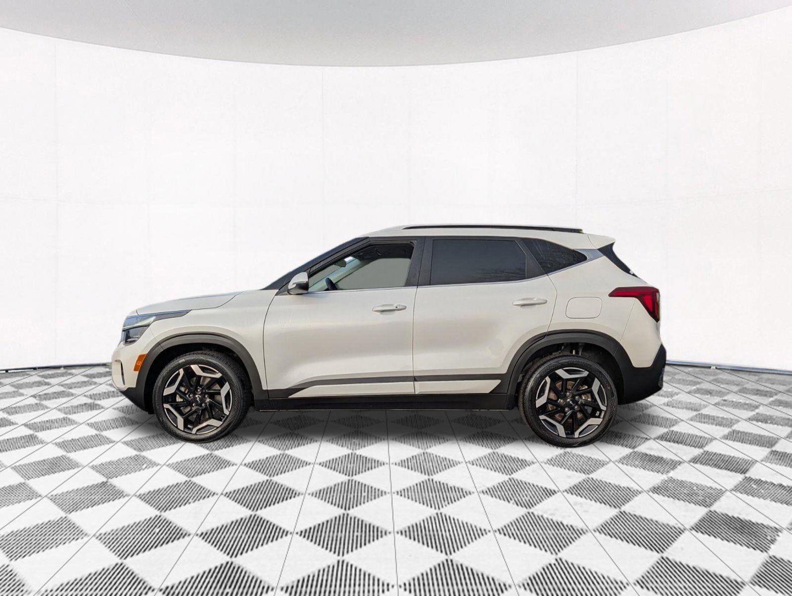 Used 2024 Kia Seltos SX AWD/4WD image 13